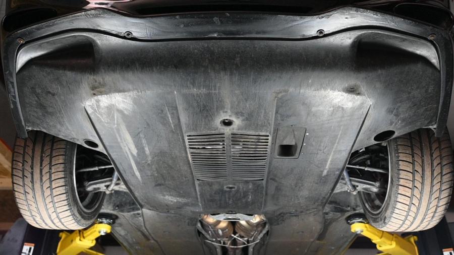 Днище и подвеска Ferrari 550 Maranello 2000 года  (фото 85 из 112)